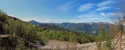 40 Dal 'Becco' vista a sud sulla Val Brembana con i monti Gioco, Zucco, Sornadello